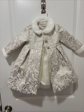 Girls' Ivory Brocade Formal Coat with Faux Fur Trim